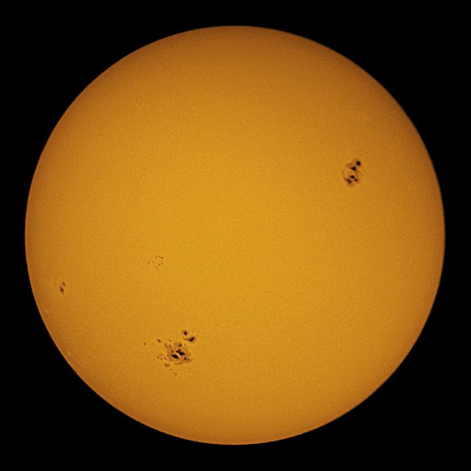 whole_sun_10_26_03.jpg
